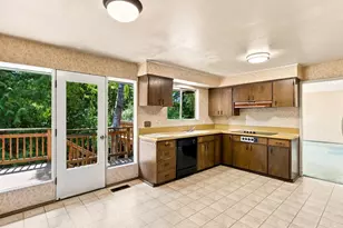 17805 NE 9th St, Bellevue, WA 98008 - Photo 19