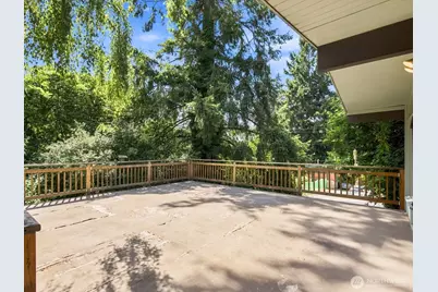 17805 NE 9th Street, Bellevue, WA 98008 - Photo 17