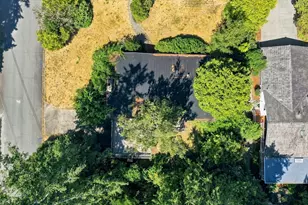 17805 NE 9th St, Bellevue, WA 98008 - Photo 7