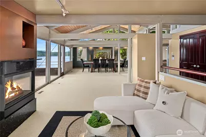 2240 W Lake Sammamish Pkwy NE, Redmond, WA 98052 - Photo 9