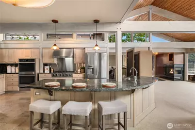 2240 W Lake Sammamish Pkwy NE, Redmond, WA 98052 - Photo 11