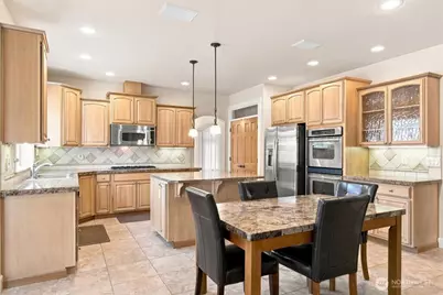 2413 12th Avenue NW, Puyallup, WA 98371 - Photo 5