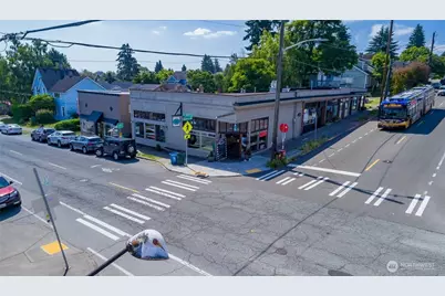 305 NE 65th Street, Seattle, WA 98115 - Photo 5