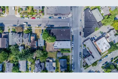 305 NE 65th Street, Seattle, WA 98115 - Photo 13