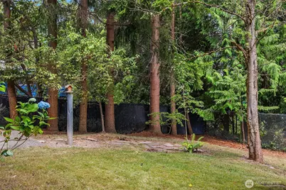 7805 186th Street SW, Edmonds, WA 98026 - Photo 23