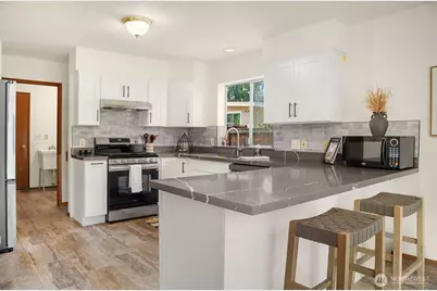7805 186th Street SW, Edmonds, WA 98026 - Photo 9