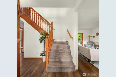 7805 186th Street SW, Edmonds, WA 98026 - Photo 3