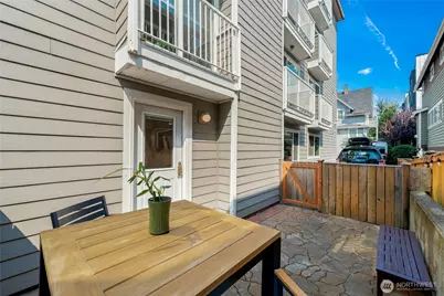 555 Prospect Street #1, Seattle, WA 98109 - Photo 5