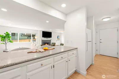 555 Prospect Street #1, Seattle, WA 98109 - Photo 3