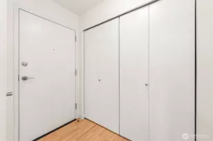 555 Prospect St, Seattle, WA 98109 - Photo 17