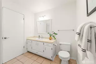 555 Prospect St, Seattle, WA 98109 - Photo 15