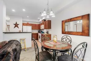 130 NE Miramar Cir, Bremerton, WA 98311 - Photo 9