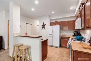 130 NE Miramar Cir, Bremerton, WA 98311 - Photo 7