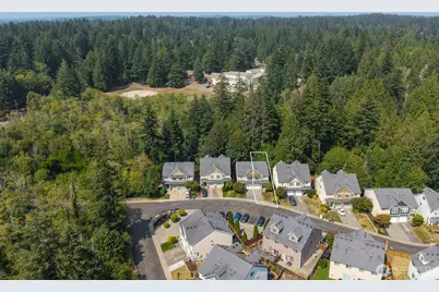 130 NE Miramar Circle, Bremerton, WA 98311 - Photo 29