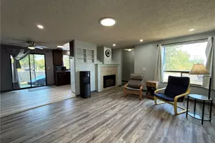 828 W 10th St, Port Angeles, WA 98363 - Photo 5