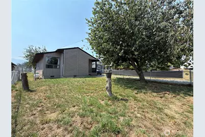 828 W 10th Street, Port Angeles, WA 98363 - Photo 23