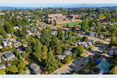 3226 48th Avenue SW, Seattle, WA 98116 - Photo 31