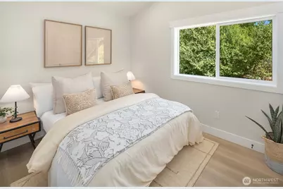 11028 Evanston Avenue N, Seattle, WA 98133 - Photo 15