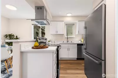 8408 25th Avenue SW #D, Seattle, WA 98106 - Photo 15
