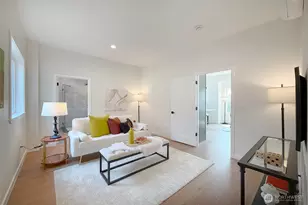 7008 Linden Ave N, Seattle, WA 98103 - Photo 11