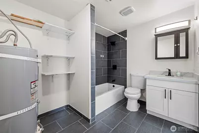 2104 Rockefeller Avenue #1716, Everett, WA 98201 - Photo 23