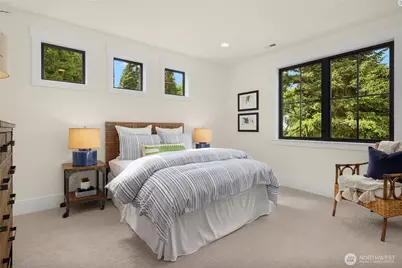 10415 SE 13th Street, Bellevue, WA 98004 - Photo 19