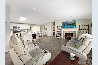 4332 Lakeview Court, Lacey, WA 98503 - Photo 3