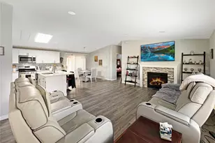 4332 Lakeview Ct, Lacey, WA 98503 - Photo 3