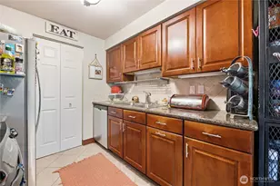 7309 N Skyview Pl, Tacoma, WA 98406 - Photo 9