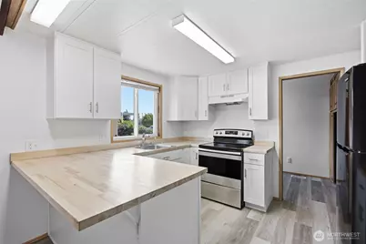 4815 Airway Drive NE #104, Moses Lake, WA 98837 - Photo 11