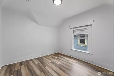 5509 Kensington Place N, Seattle, WA 98103 - Photo 19