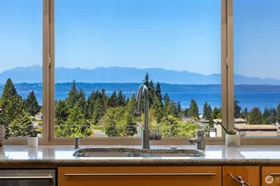 227 Highland Dr, Edmonds, WA 98020 - Photo 7