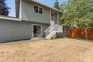 7337 E Patricia St, Port Orchard, WA 98366 - Photo 3