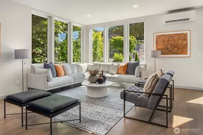 8509 Burke Avenue N, Seattle, WA 98103 - Photo 3