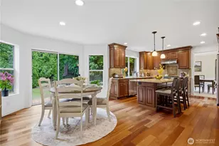 23030 NE 13th St, Sammamish, WA 98074 - Photo 9