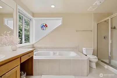 23030 NE 13th Street, Sammamish, WA 98074 - Photo 19