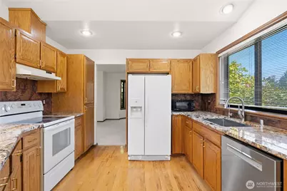 826 169th Place SW, Lynnwood, WA 98037 - Photo 9