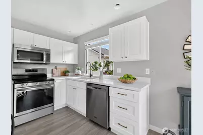 13018 42nd Avenue SE, Everett, WA 98208 - Photo 11