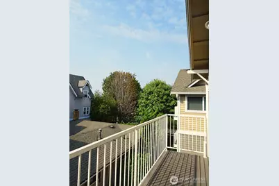 657 W Emerson Street #C, Seattle, WA 98119 - Photo 7