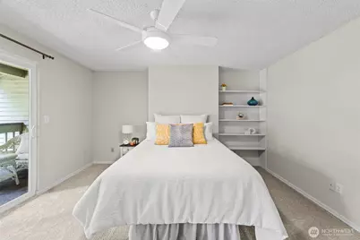 5527 Bridgeport Way W #C, University Place, WA 98467 - Photo 17