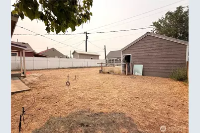213 Bridge Street S, Brewster, WA 98812 - Photo 37