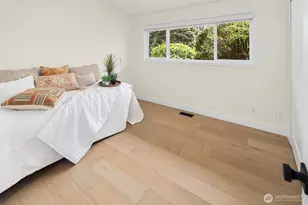79 110th Ave SE, Bellevue, WA 98004 - Photo 15