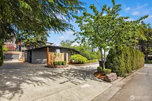 79 110th Ave SE, Bellevue, WA 98004 - Photo 25