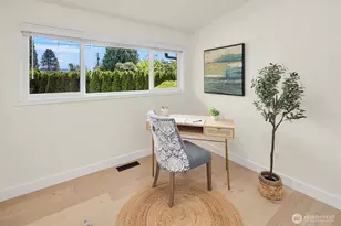 79 110th Ave SE, Bellevue, WA 98004 - Photo 17