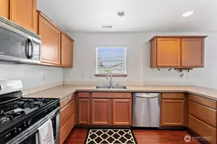 205 Silvernail St NE, Orting, WA 98360 - Photo 5