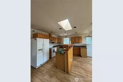 5712 S Augusta Street, Seattle, WA 98178 - Photo 5