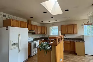 5712 S Augusta St, Seattle, WA 98178 - Photo 5