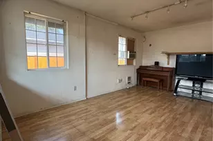 5712 S Augusta St, Seattle, WA 98178 - Photo 3