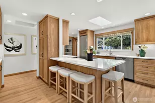 7247 SE 29th St, Mercer Island, WA 98040 - Photo 9