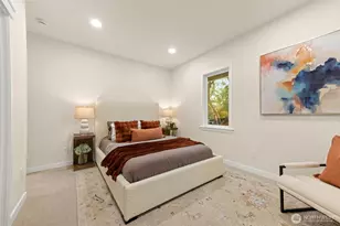 10733 Interlake Ave N, Seattle, WA 98133 - Photo 13